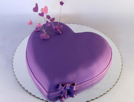 Bánh gato hình trái tim - Purple EBK10