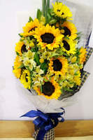 Bó hoa nắng vàng