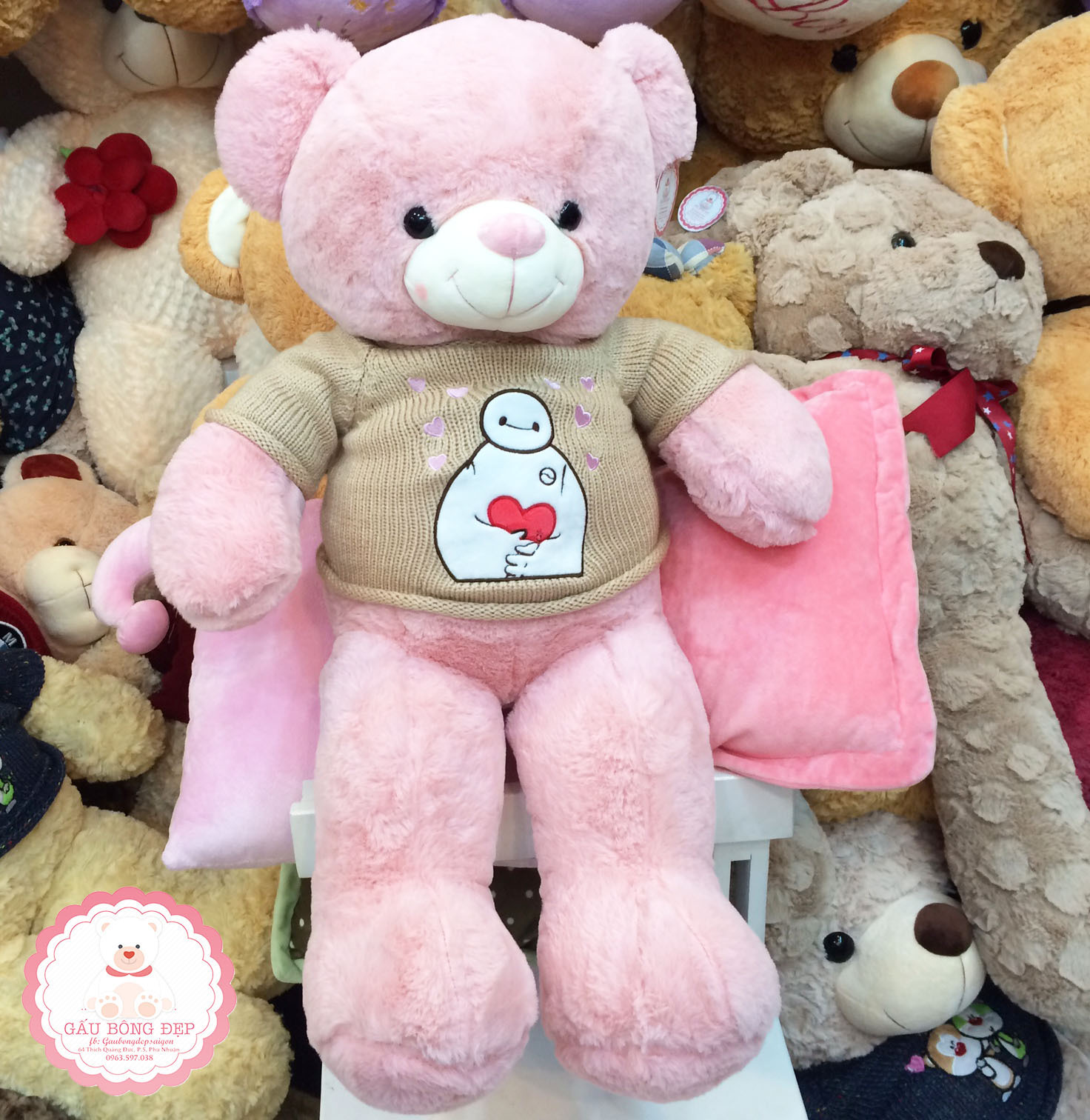 Gấu bông áo len cao cấp Baymax   - gấu bông màu hồng